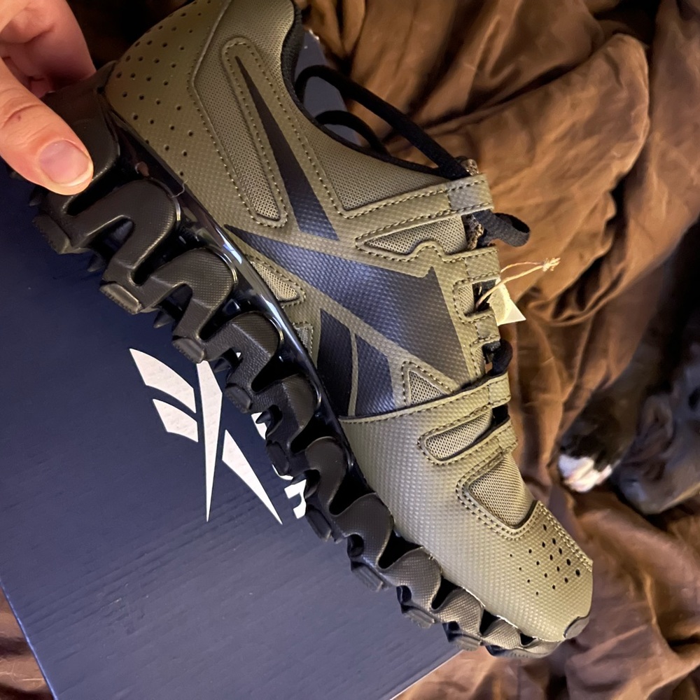 Reebok men’s cross trainers. Never worn. New with tags.